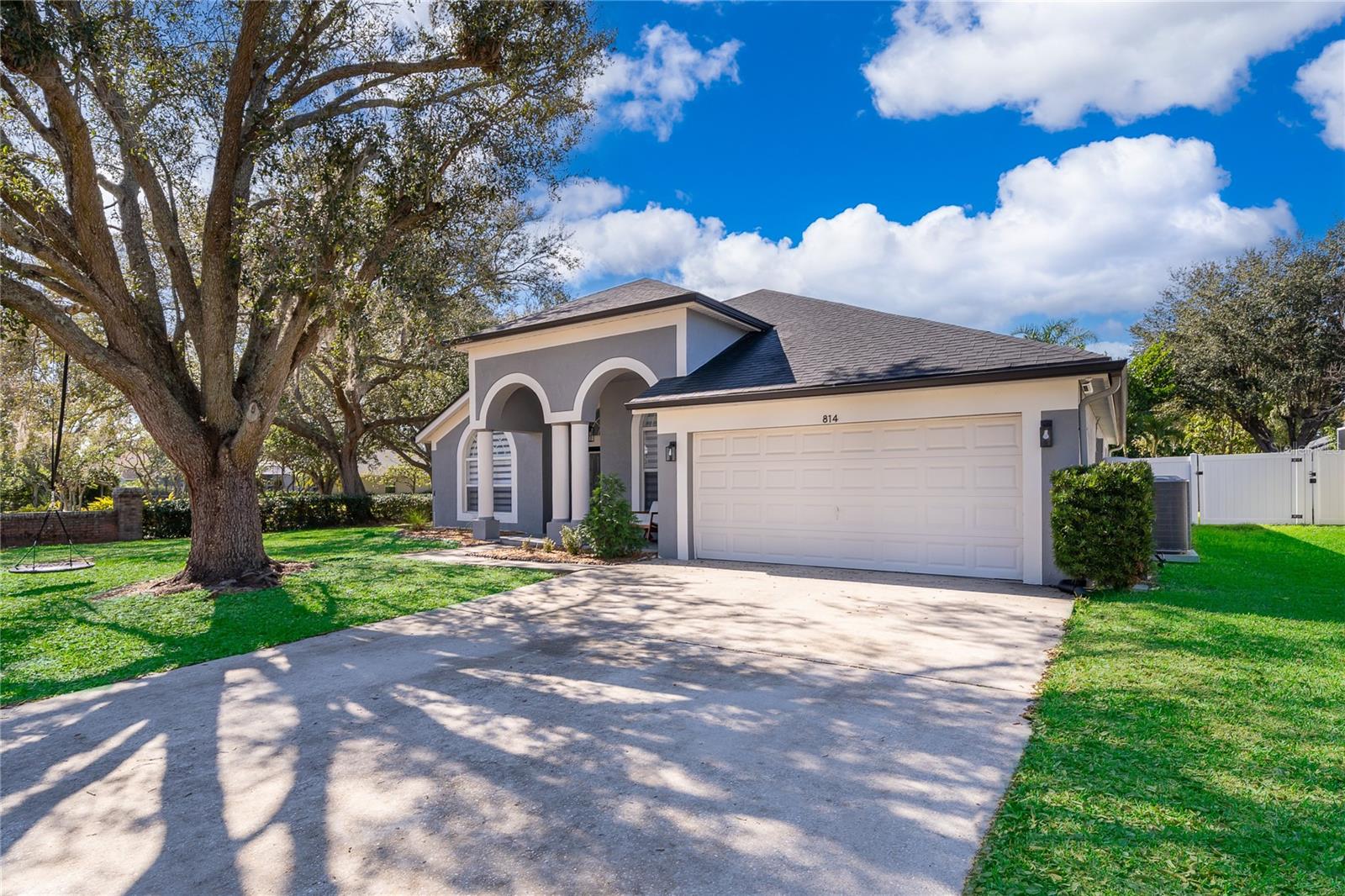 Image 2 of 34 For 814 Windergrove Court