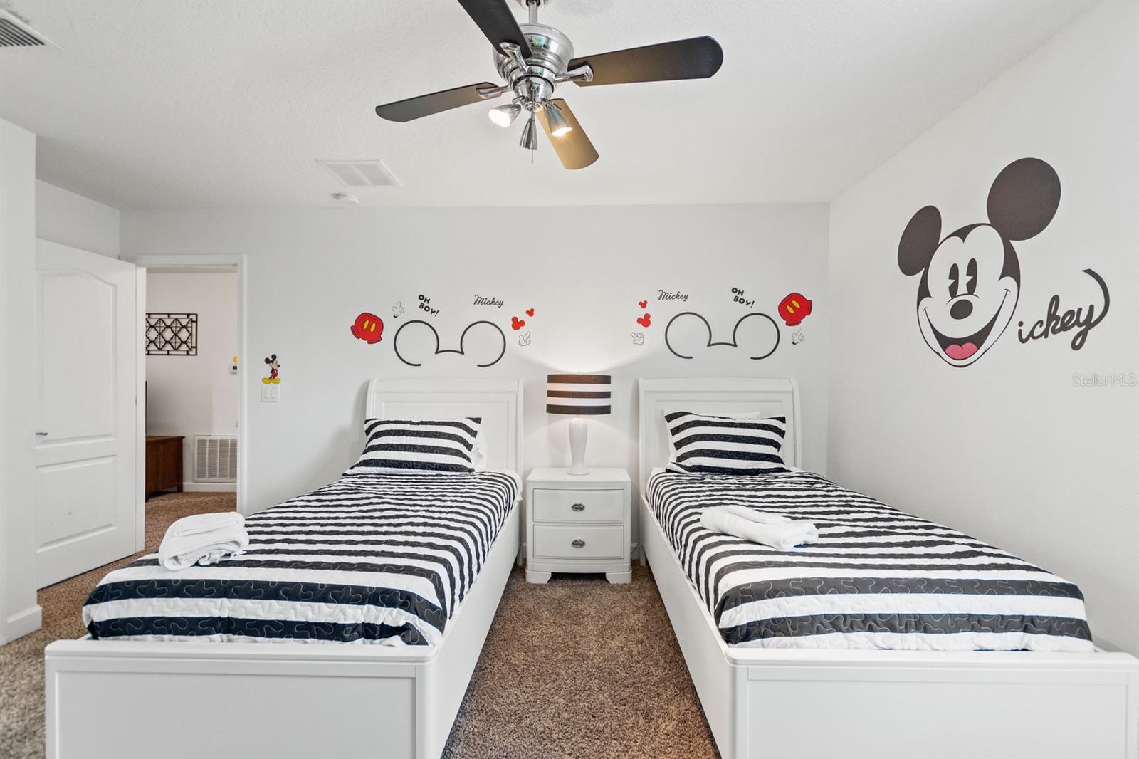 Image 13 of 35 For 1464 Moon Valley Drive