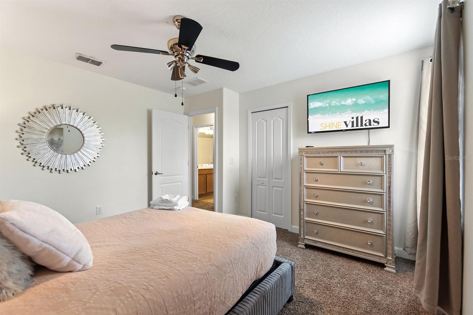 Image 16 of 35 For 1464 Moon Valley Drive