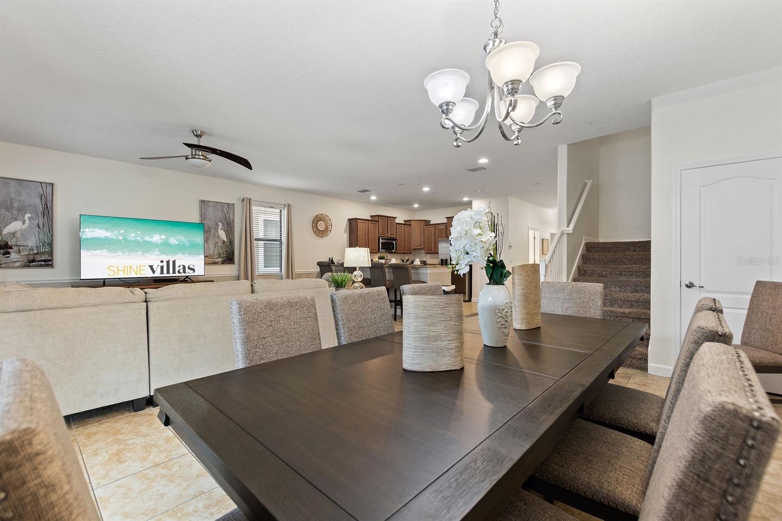 Image 4 of 35 For 1464 Moon Valley Drive