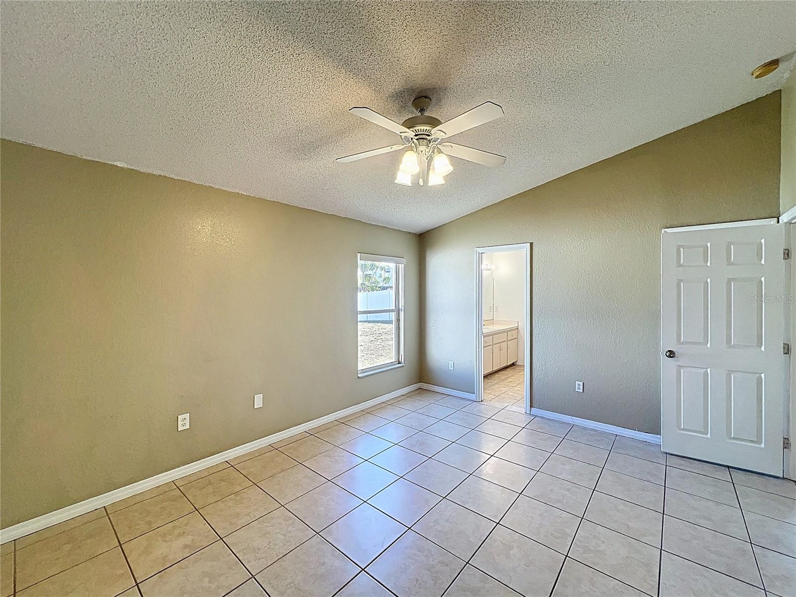 Image 10 of 24 For 3034 Sabal Bend Drive Ne