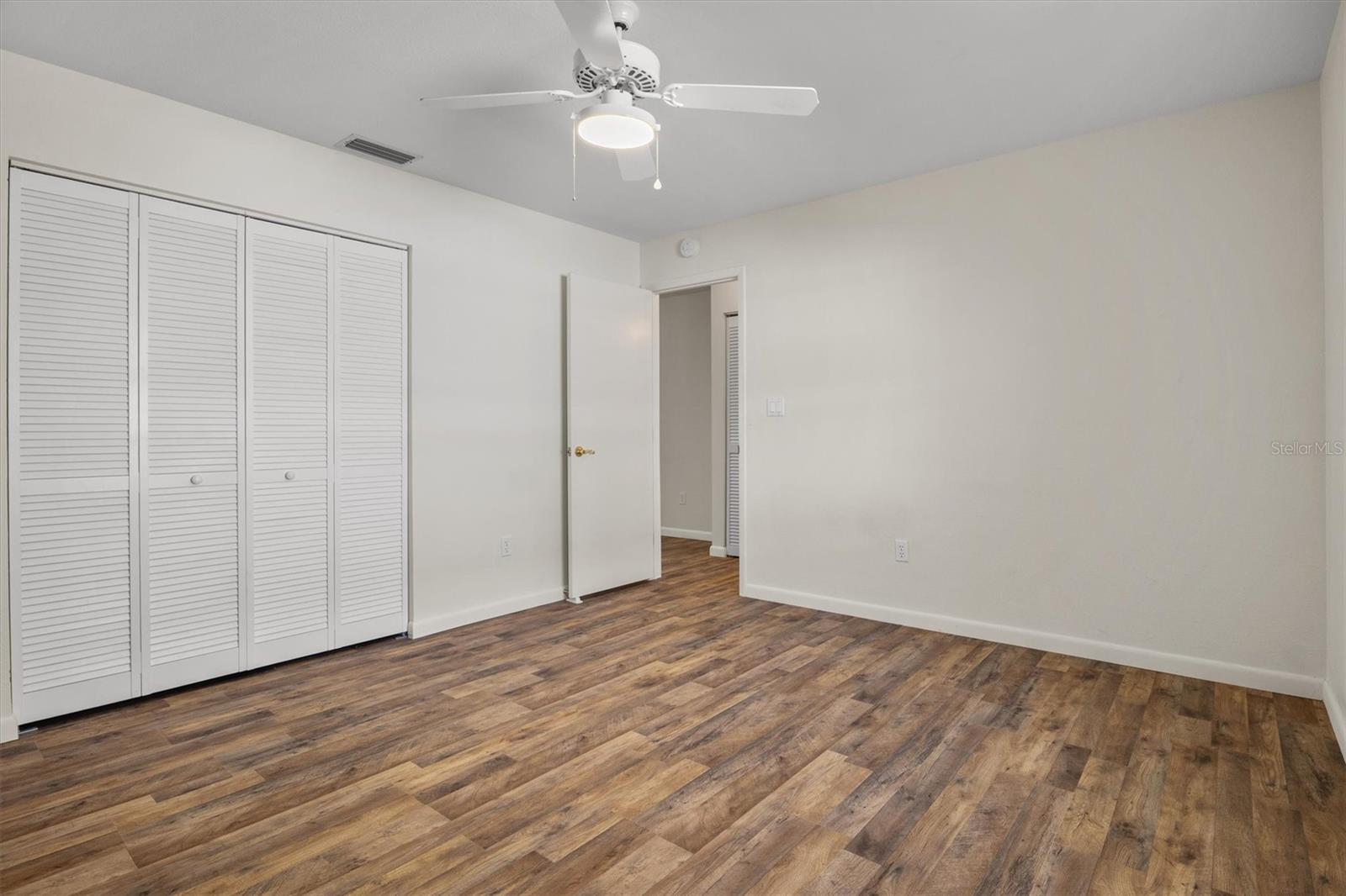 Image 18 of 35 For 2220 Jackson Heights Drive