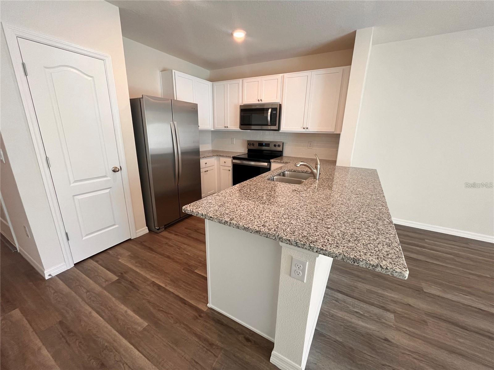 Image 7 of 18 For 1266 Balsam Drive