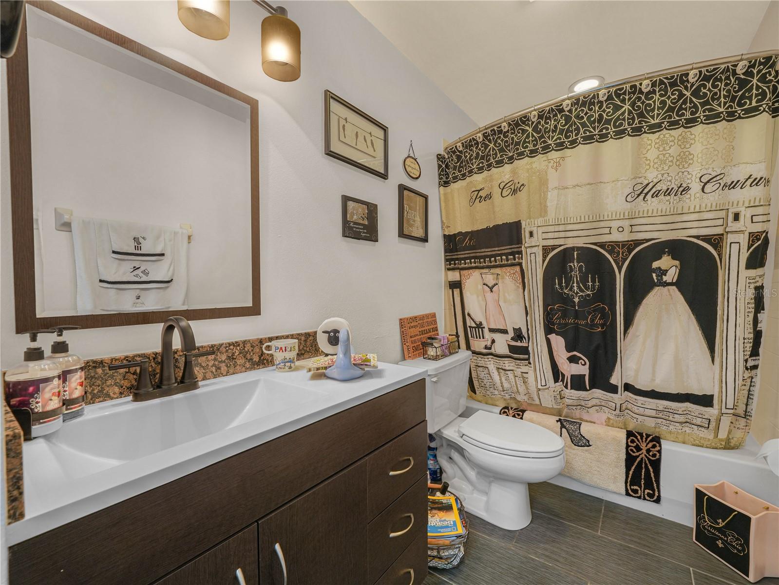 Image 13 of 28 For 414 Eagle Ridge Drive 414