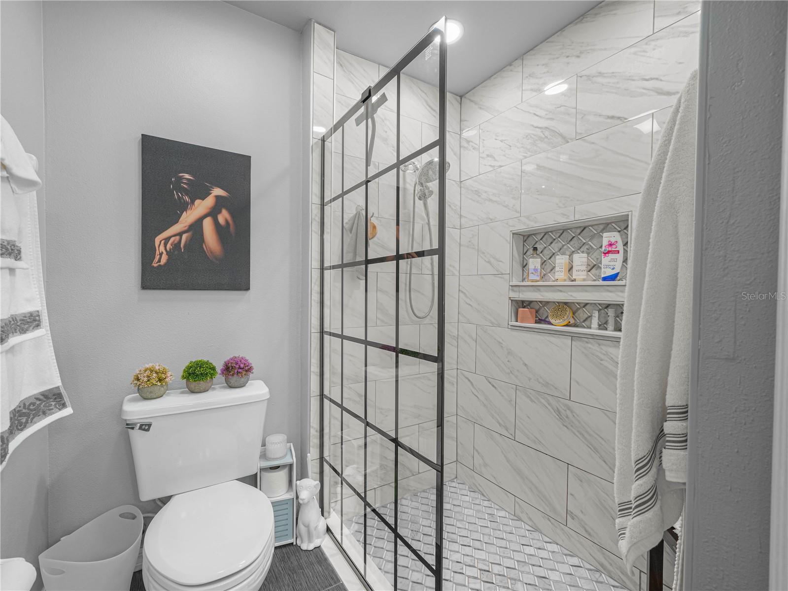 Image 17 of 28 For 414 Eagle Ridge Drive 414