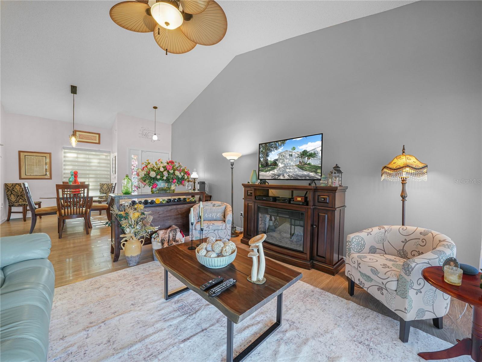 Image 7 of 28 For 414 Eagle Ridge Drive 414