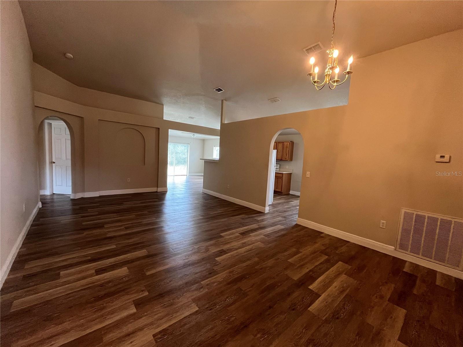 Image 4 of 27 For 459 Rio Grande Lane