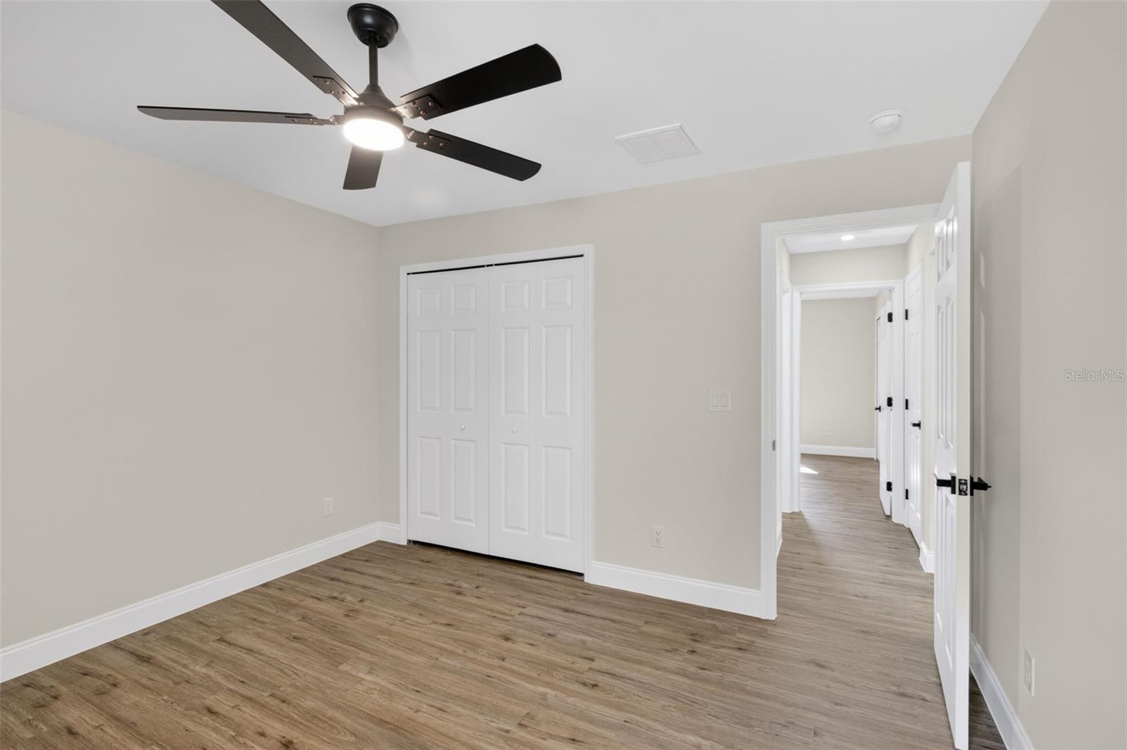 Image 15 of 39 For 20412 Elrose Avenue