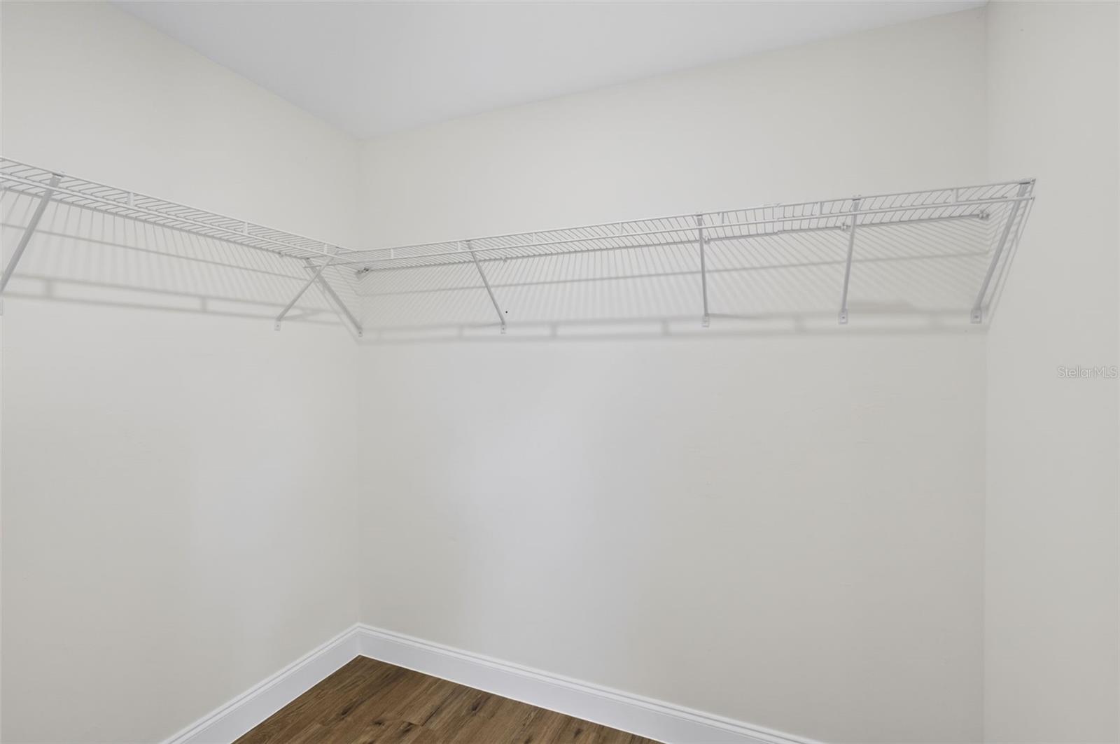 Image 24 of 39 For 20412 Elrose Avenue