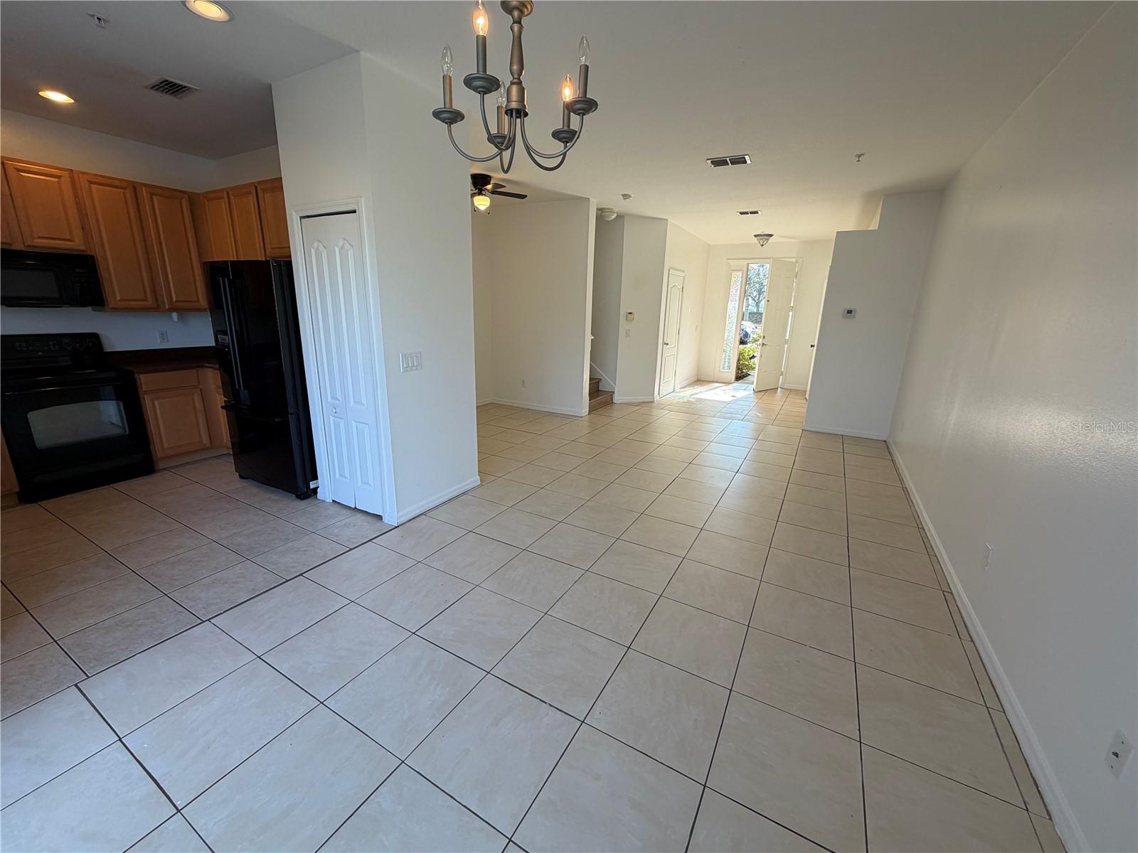 Image 4 of 9 For 449 Scarlatti Court