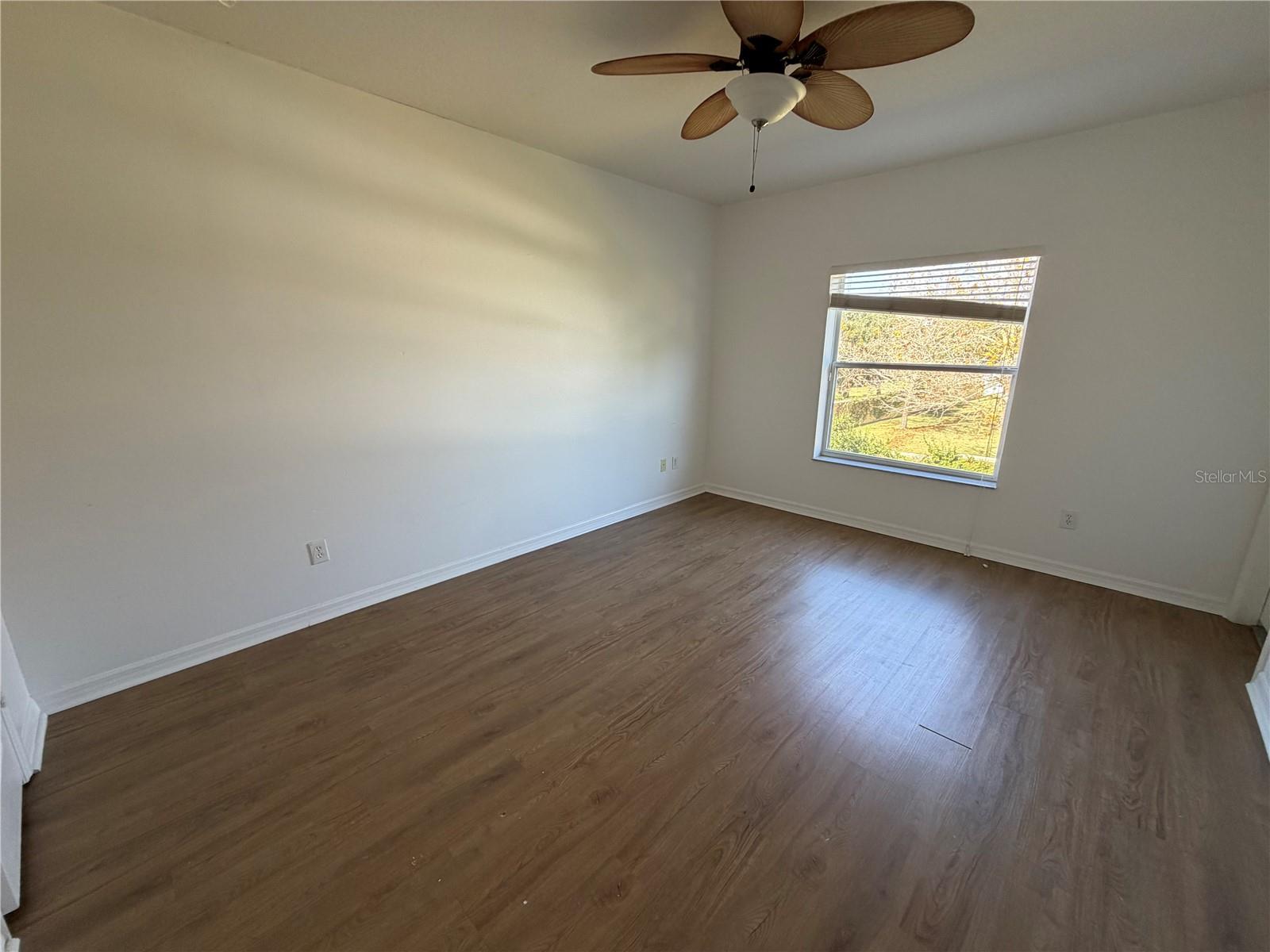 Image 5 of 9 For 449 Scarlatti Court