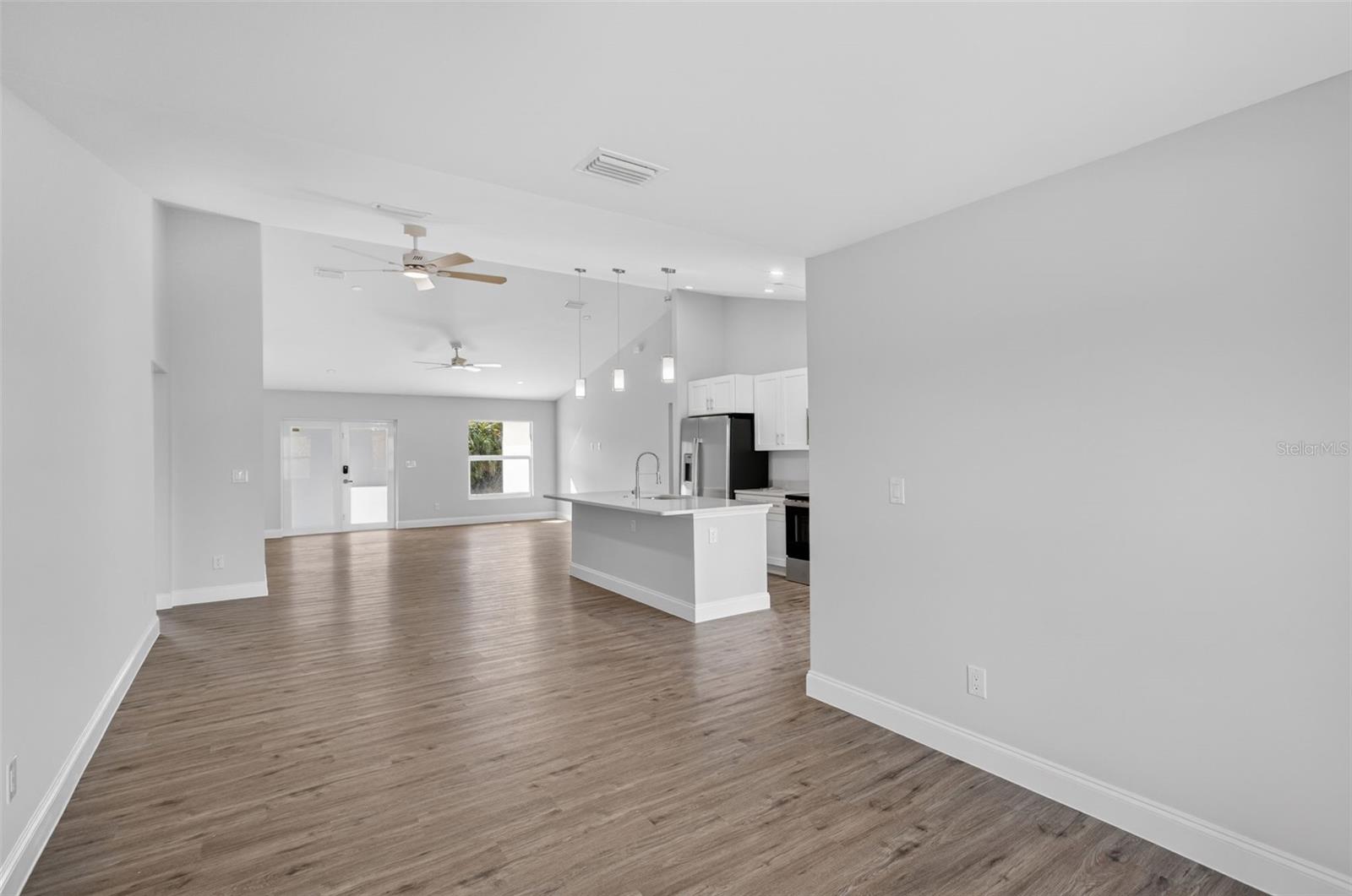 Image 11 of 37 For 375 Denver Drive