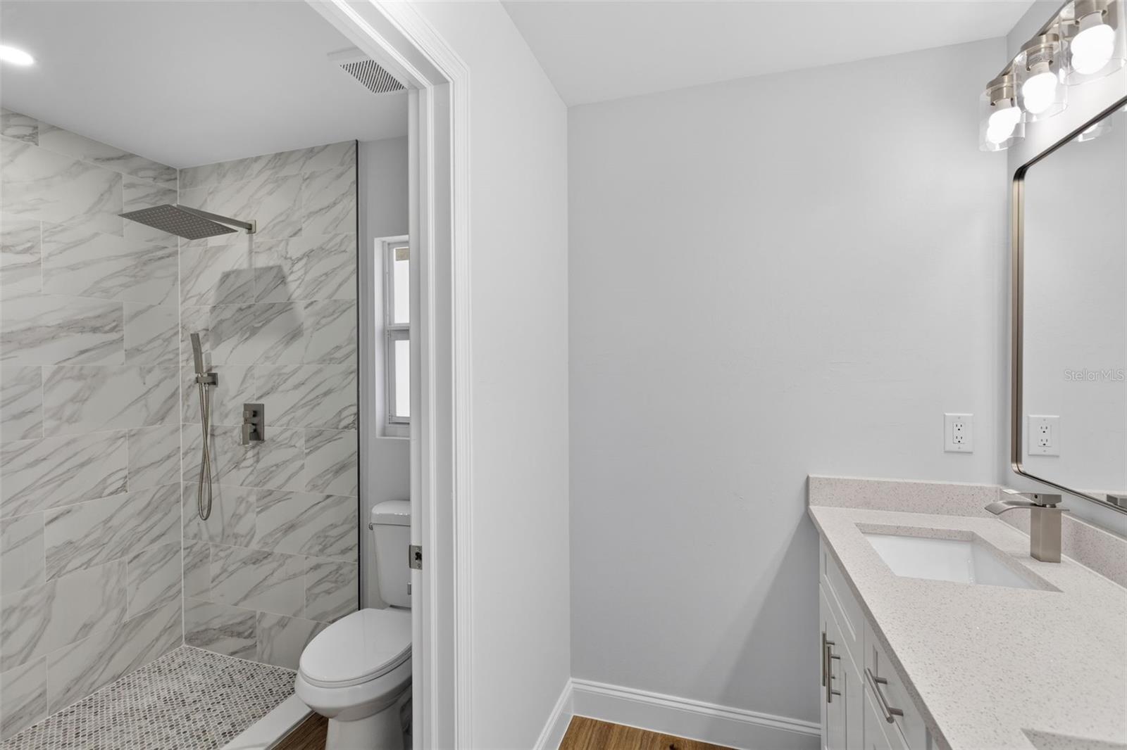 Image 18 of 37 For 375 Denver Drive