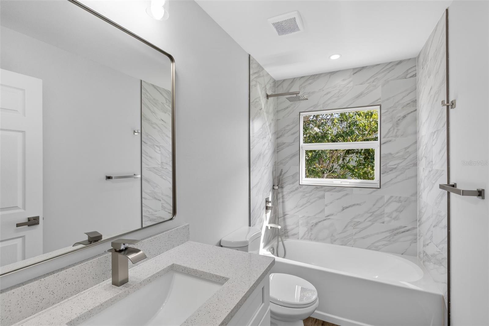 Image 24 of 37 For 375 Denver Drive