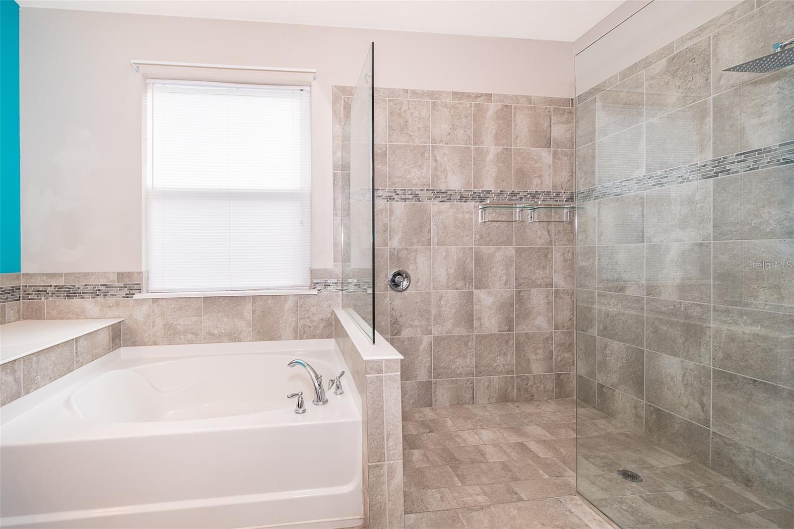 Image 25 of 30 For 2780 Avian Loop