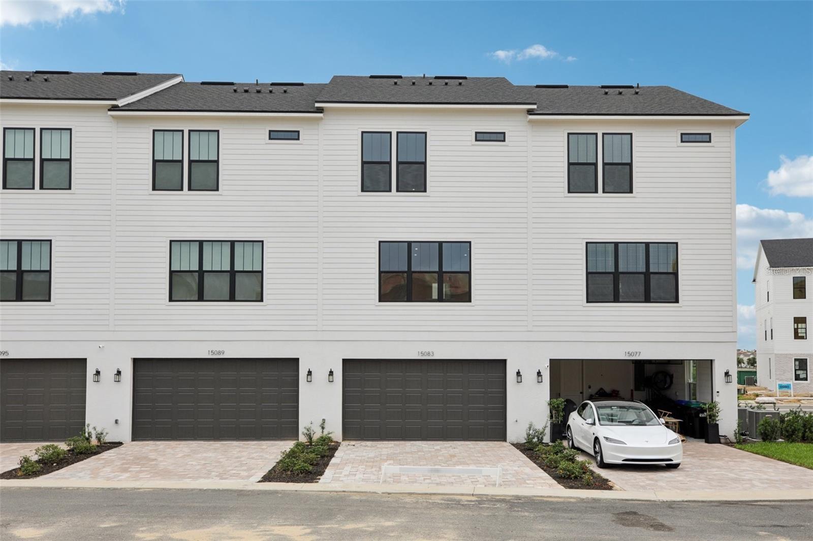 Image 2 of 12 For 15274 Groveside Road