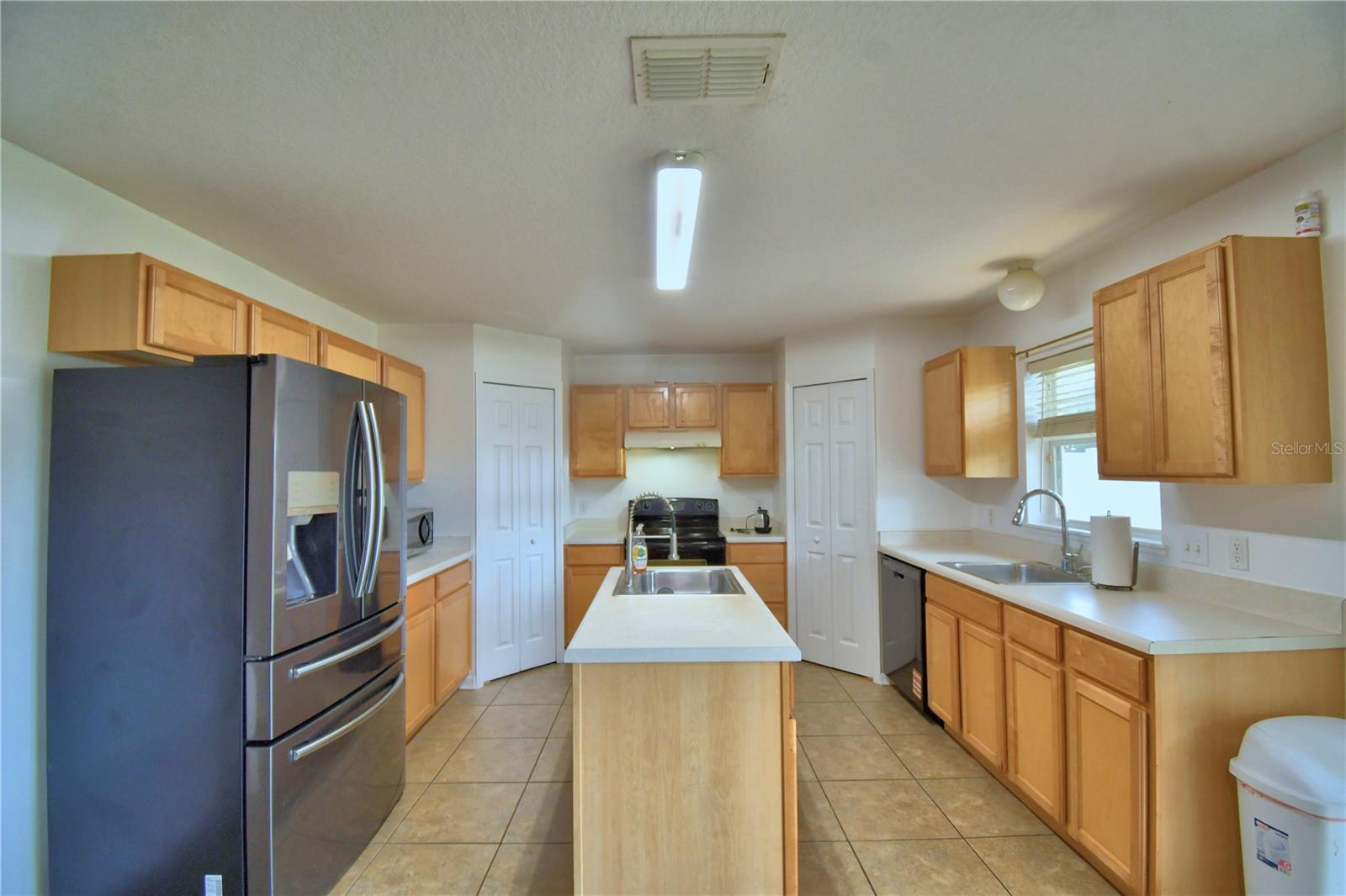 Image 10 of 42 For 1832 Alambra Circle