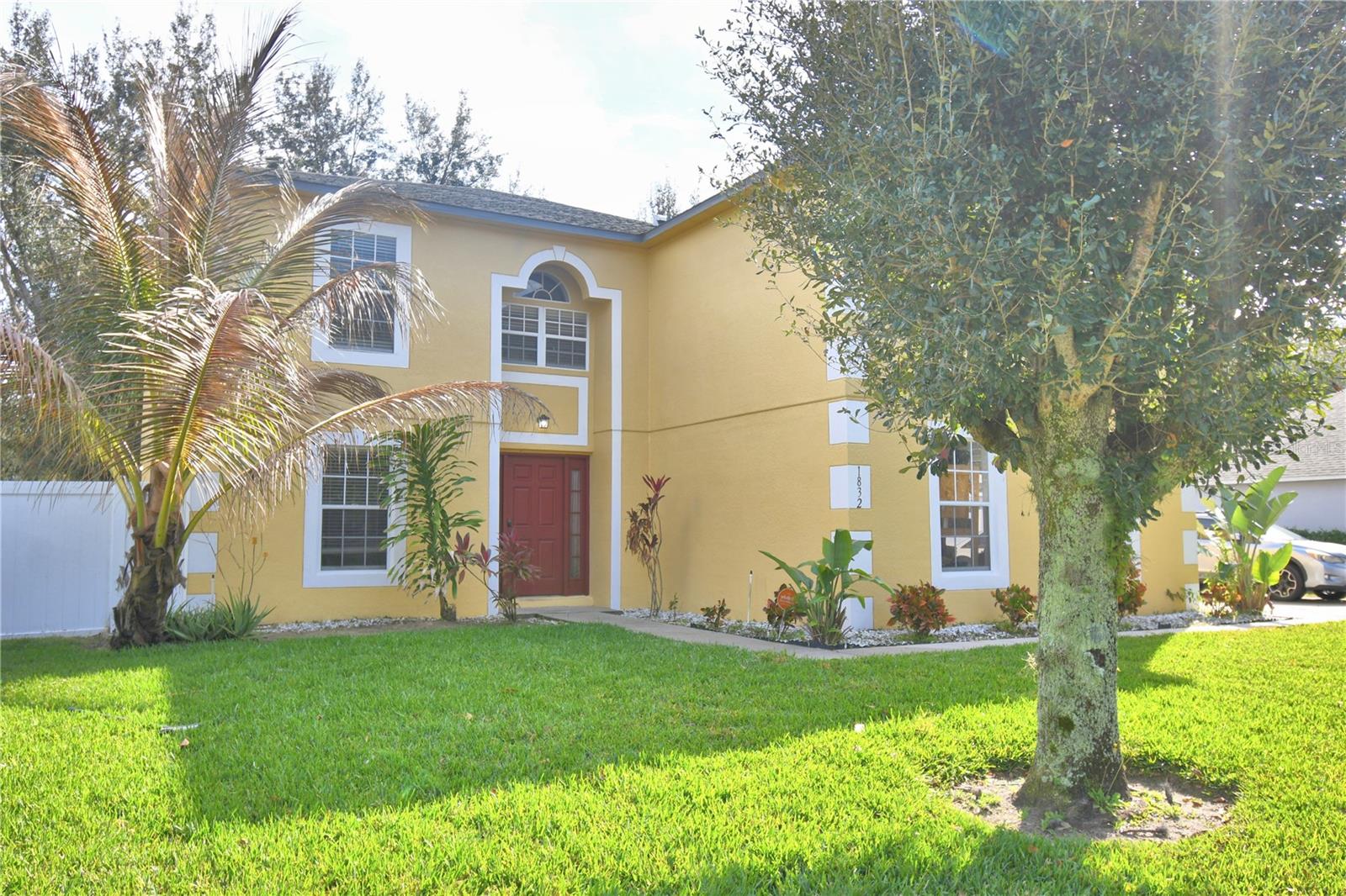 Image 4 of 42 For 1832 Alambra Circle