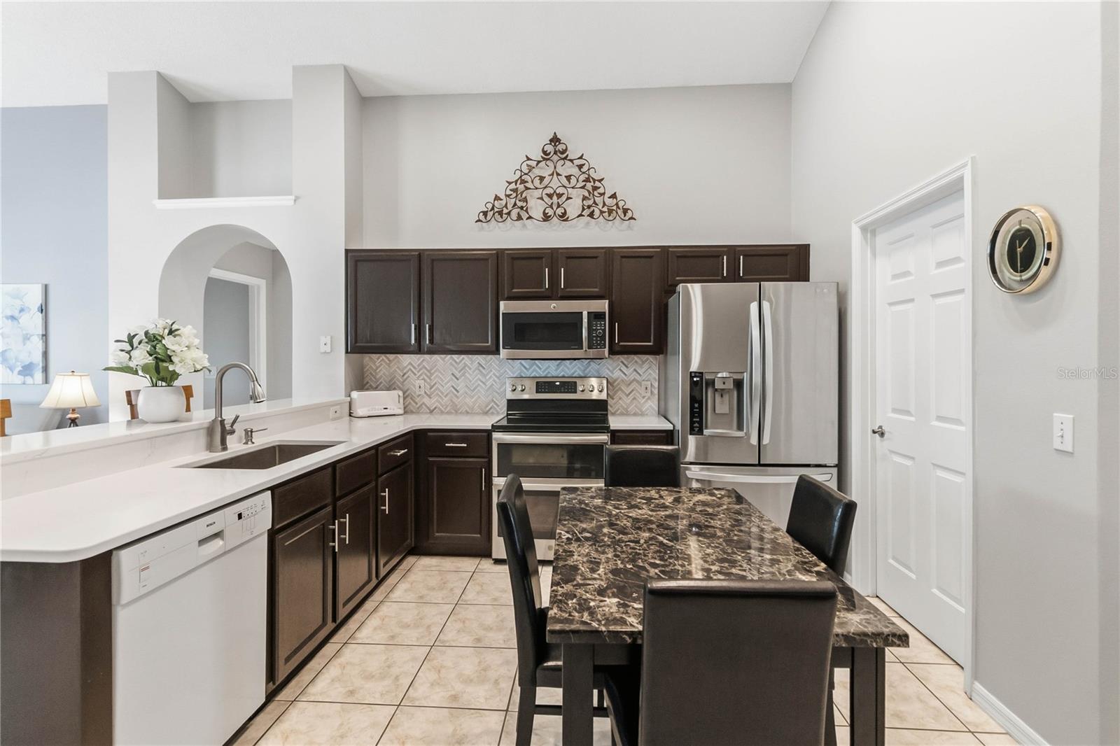 Image 21 of 47 For 3886 Blackberry Circle