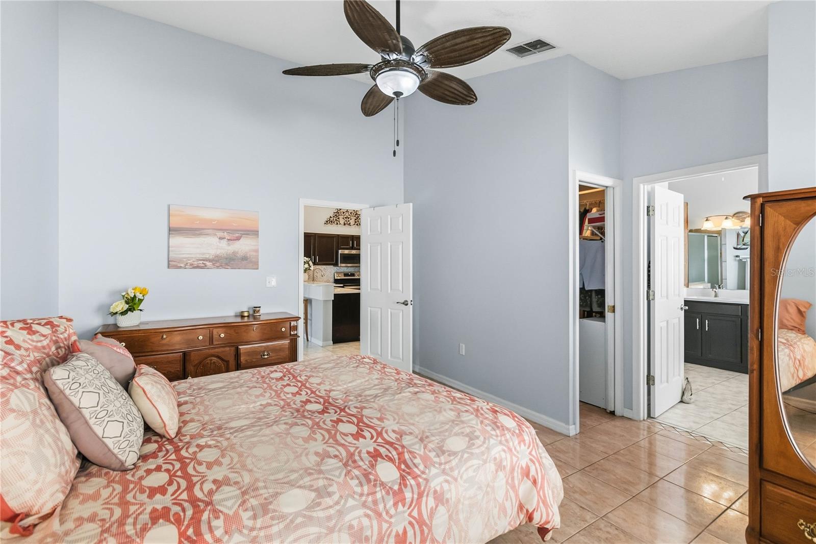 Image 27 of 47 For 3886 Blackberry Circle