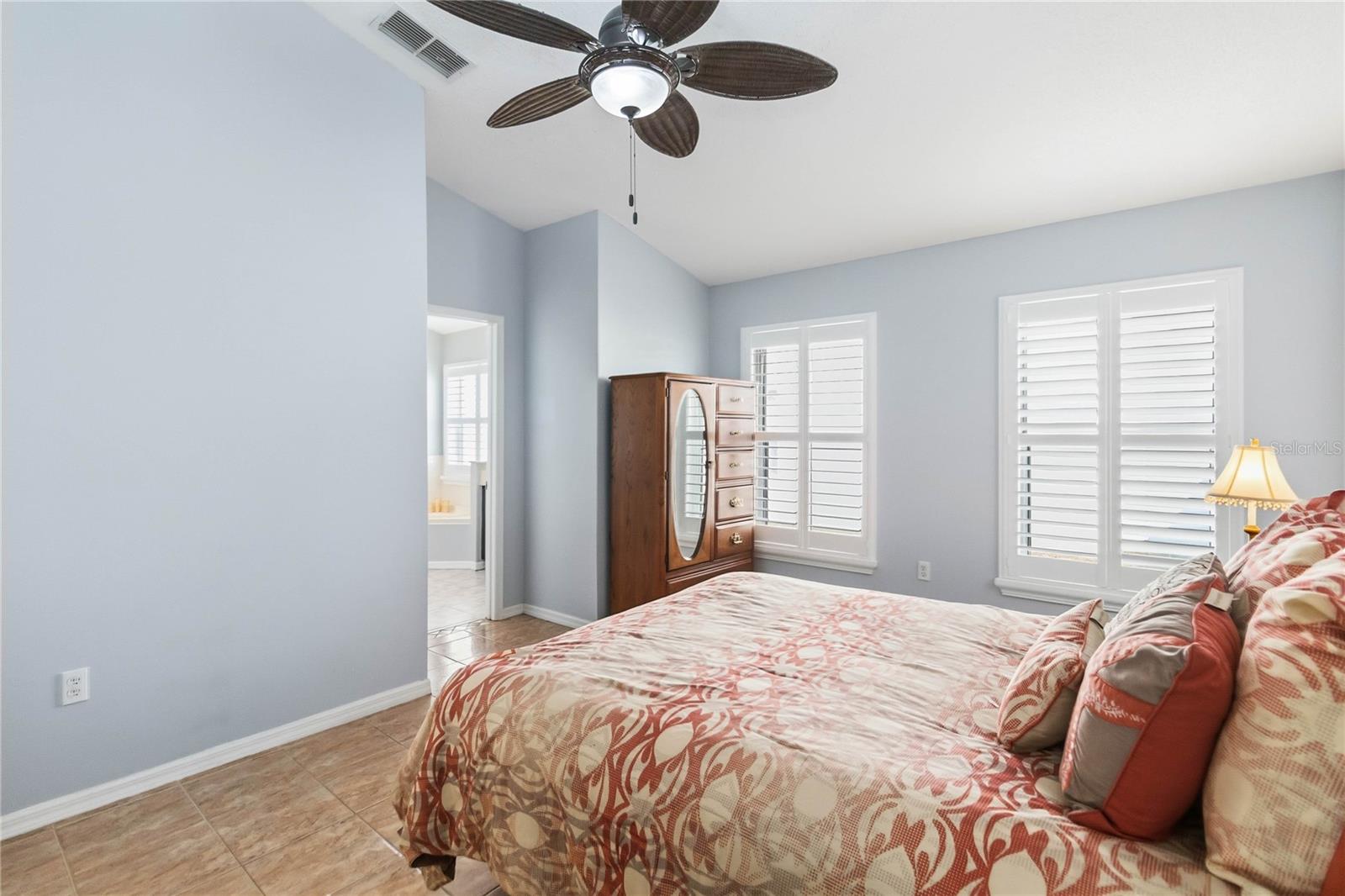 Image 28 of 47 For 3886 Blackberry Circle