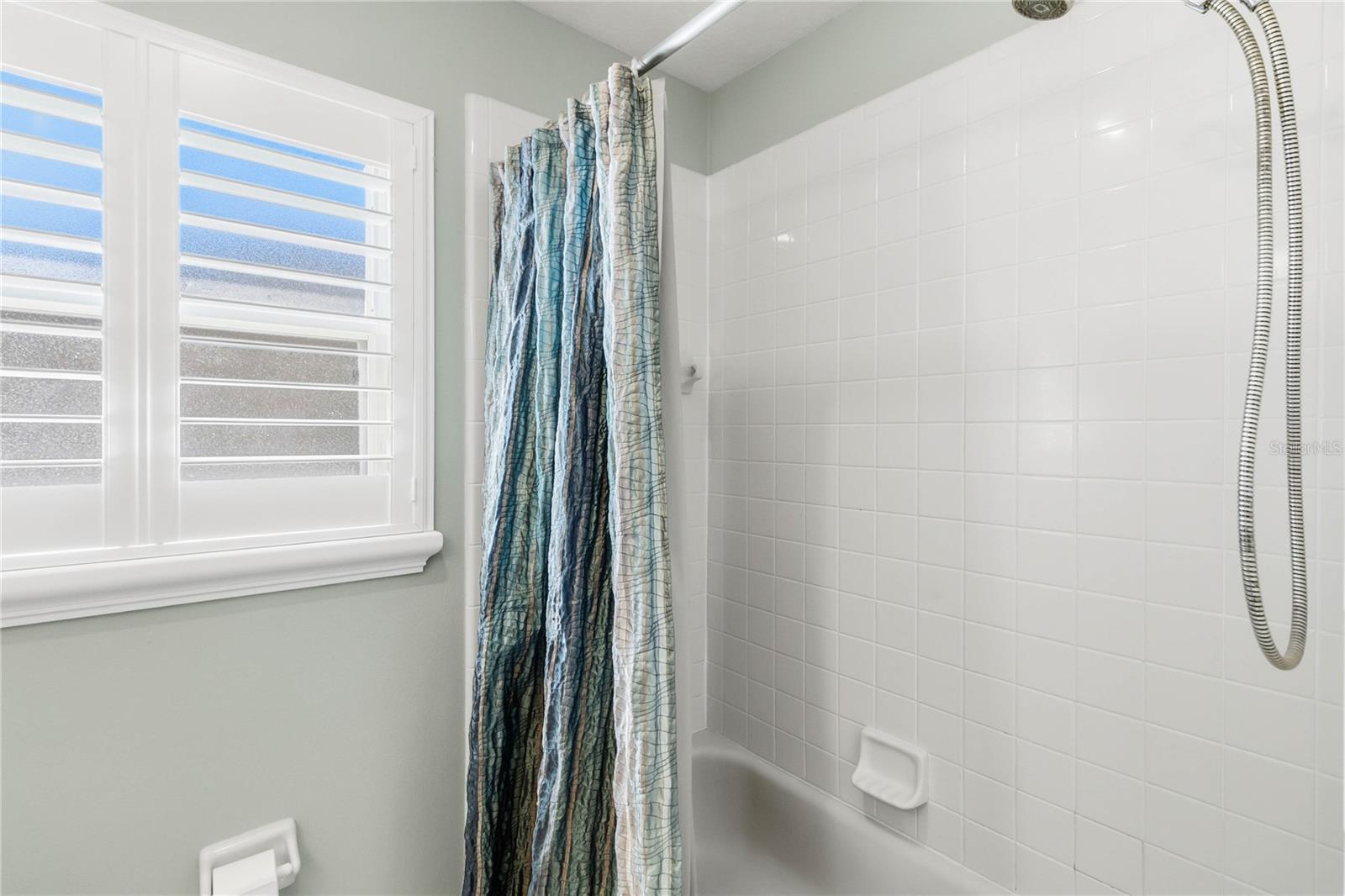 Image 38 of 47 For 3886 Blackberry Circle