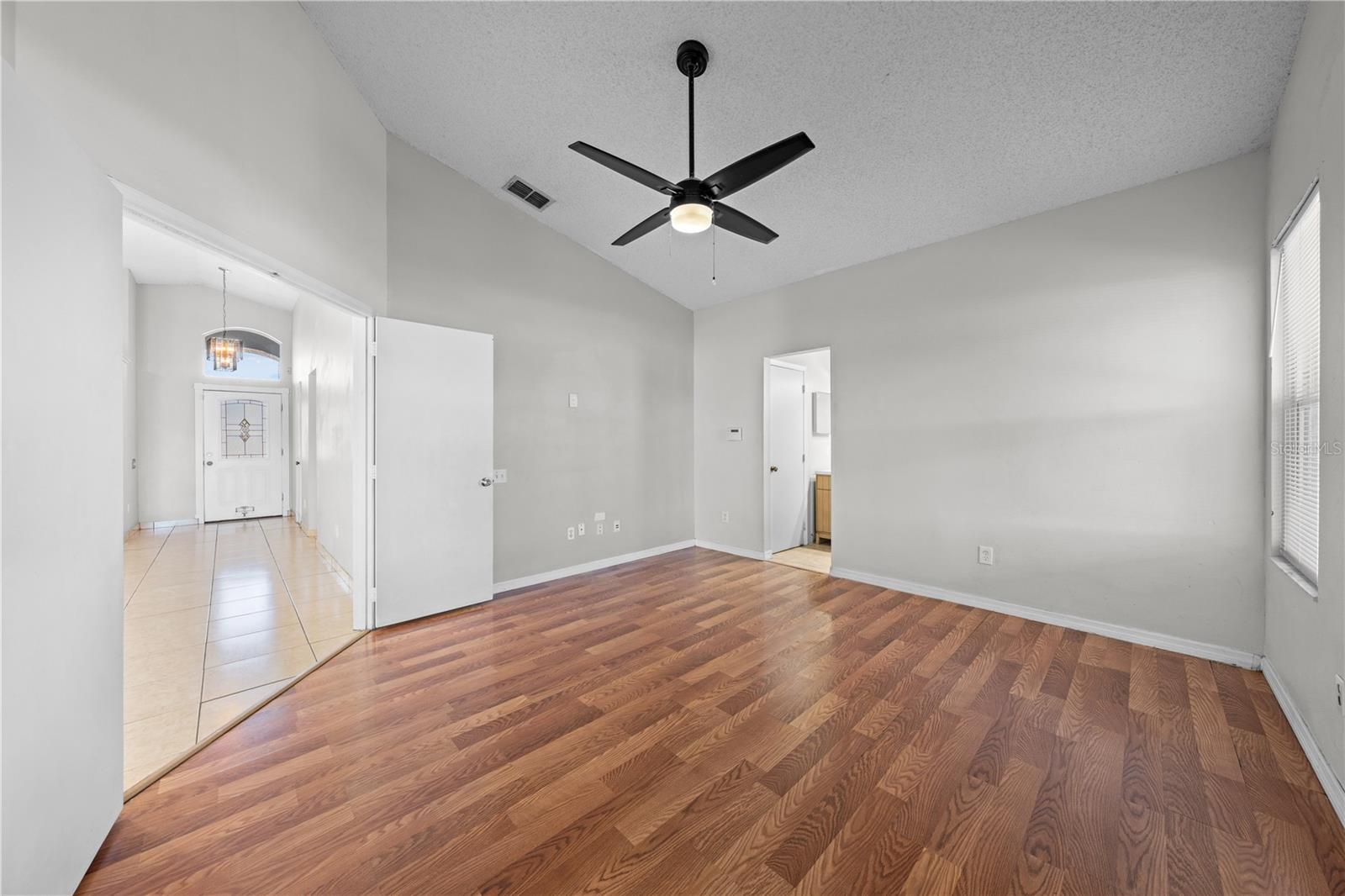 Image 24 of 50 For 8332 Southern Forest Drive