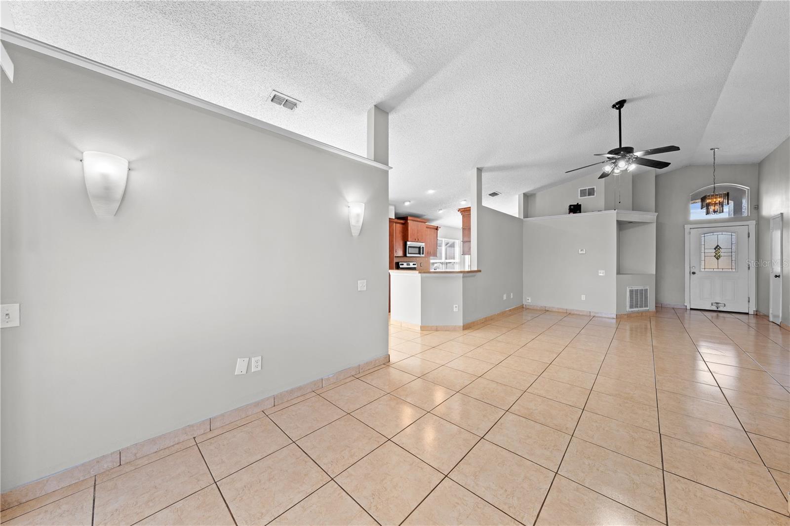 Image 9 of 50 For 8332 Southern Forest Drive