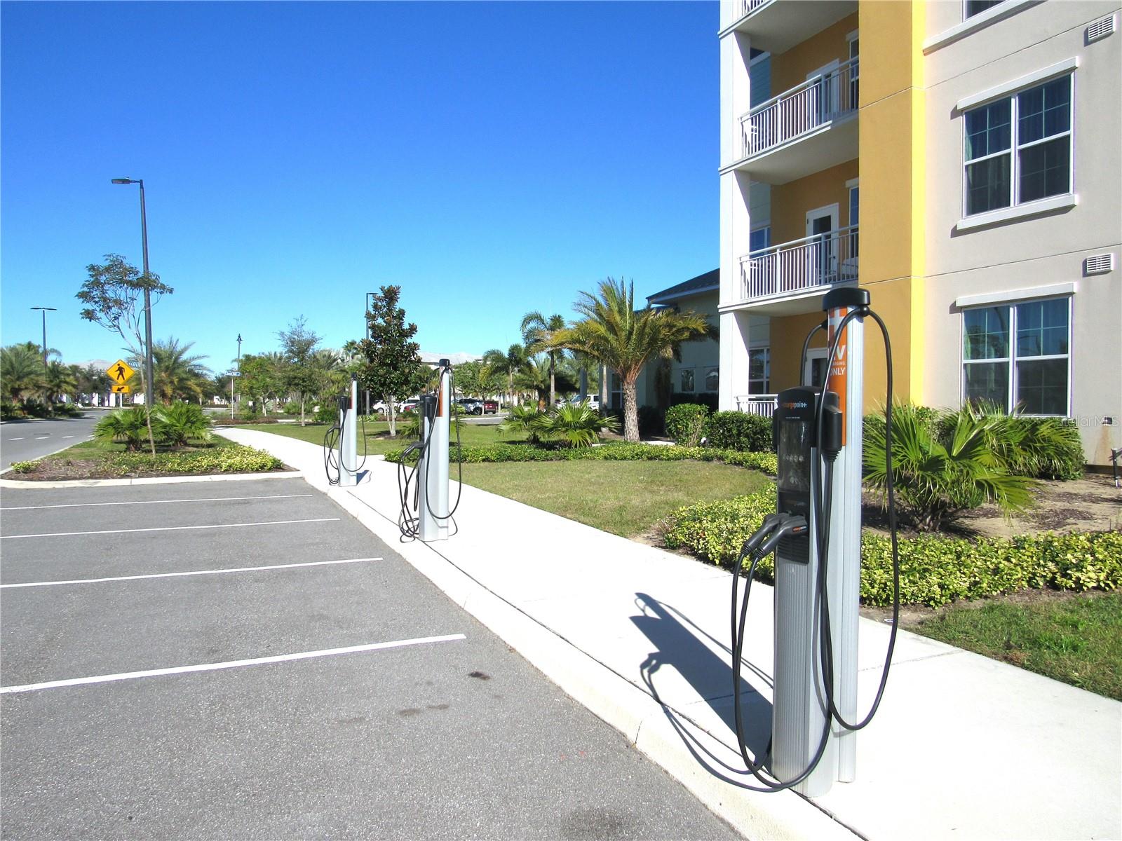 Image 18 of 28 For 3151 Sunset Walk Dr  1104