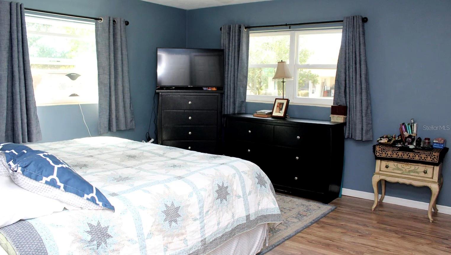 Image 2 of 17 For 47 Desoto Street