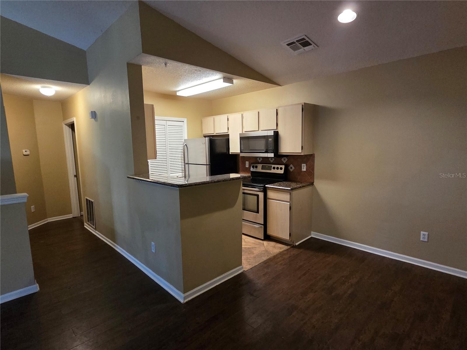 Image 13 of 16 For 4332 Kirkman Road 1006