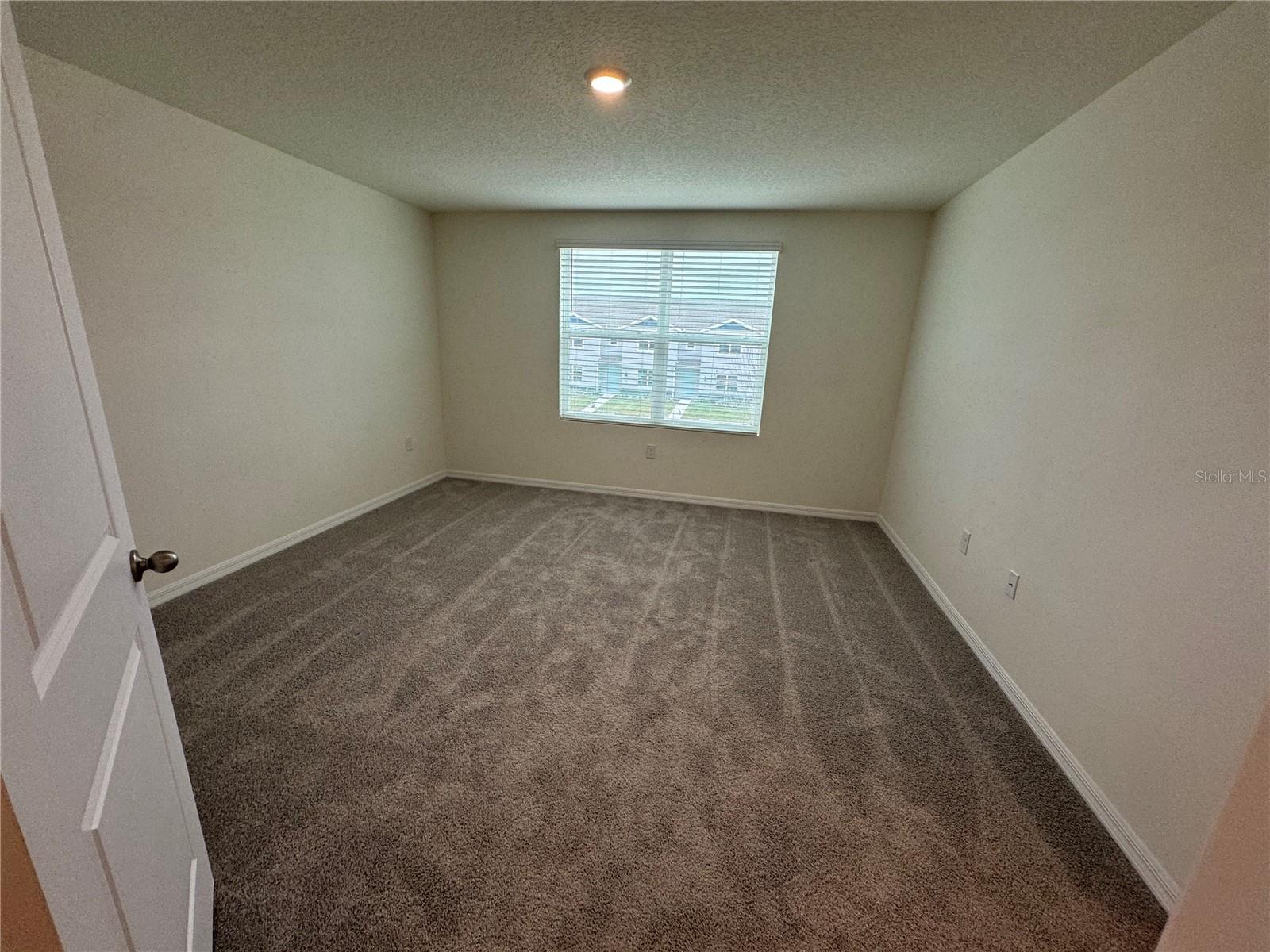 Image 18 of 38 For 371 Preston Cove Drive