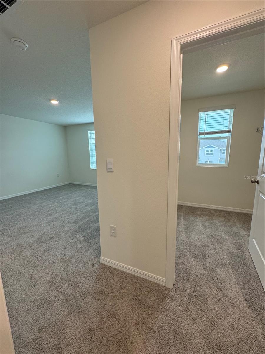 Image 24 of 38 For 371 Preston Cove Drive