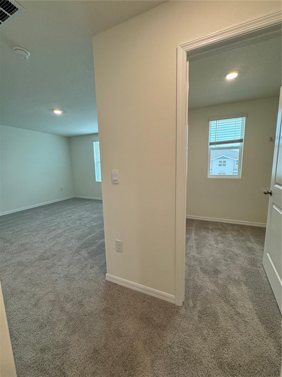 Image 25 of 38 For 371 Preston Cove Drive