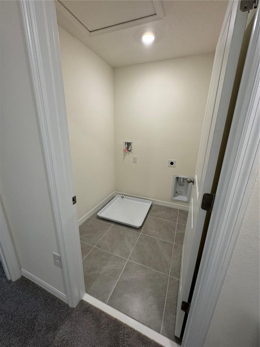 Image 26 of 38 For 371 Preston Cove Drive