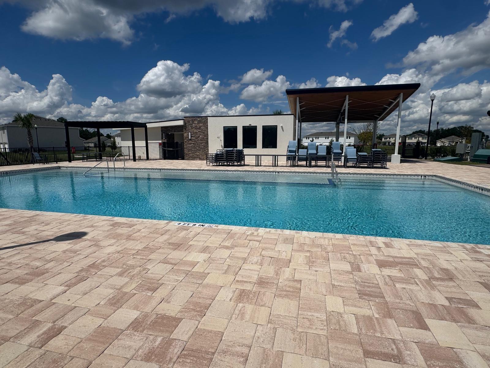 Image 5 of 38 For 371 Preston Cove Drive