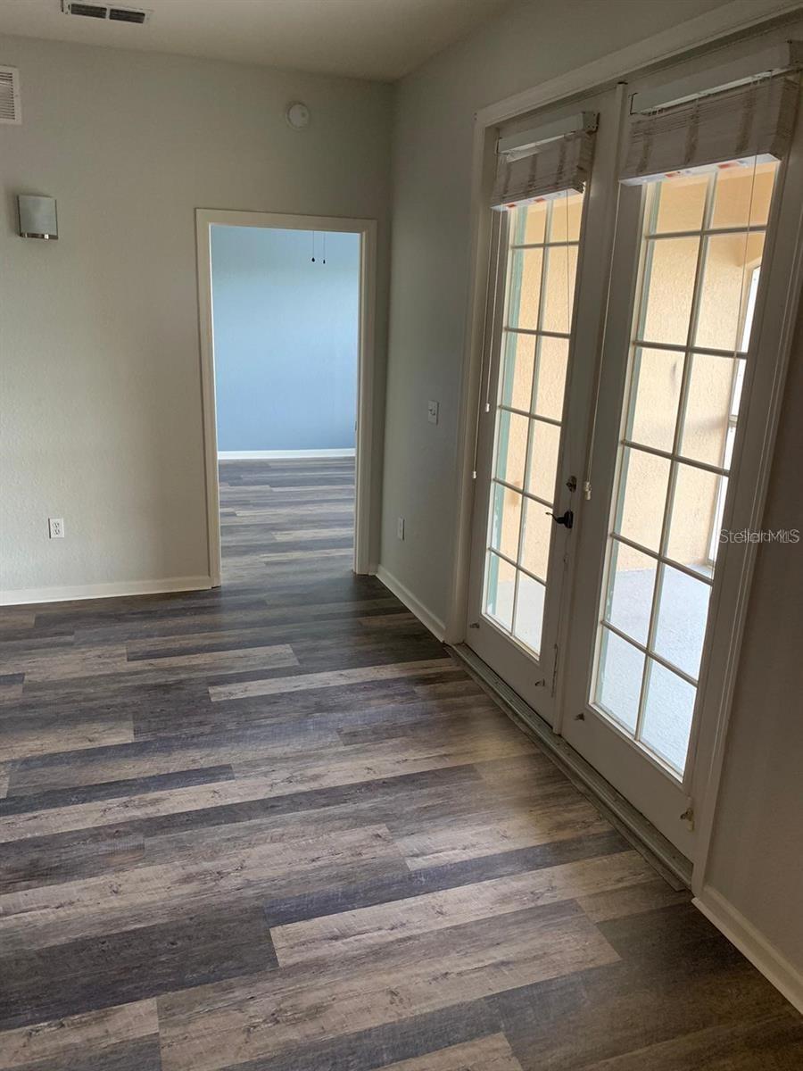 Image 6 of 17 For 3001 Laurel Run Lane 301