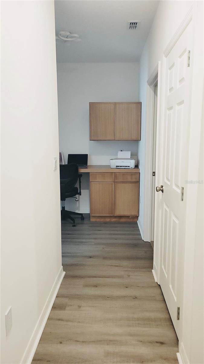 Image 19 of 48 For 1301 Wycliffe Way