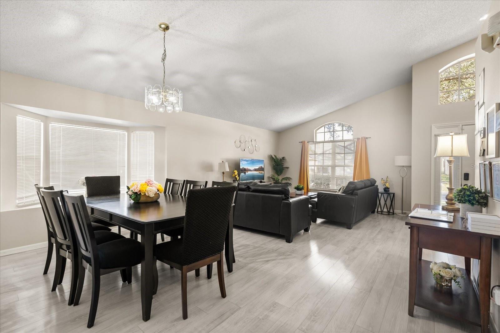 Image 11 of 38 For 1113 Casterton Circle