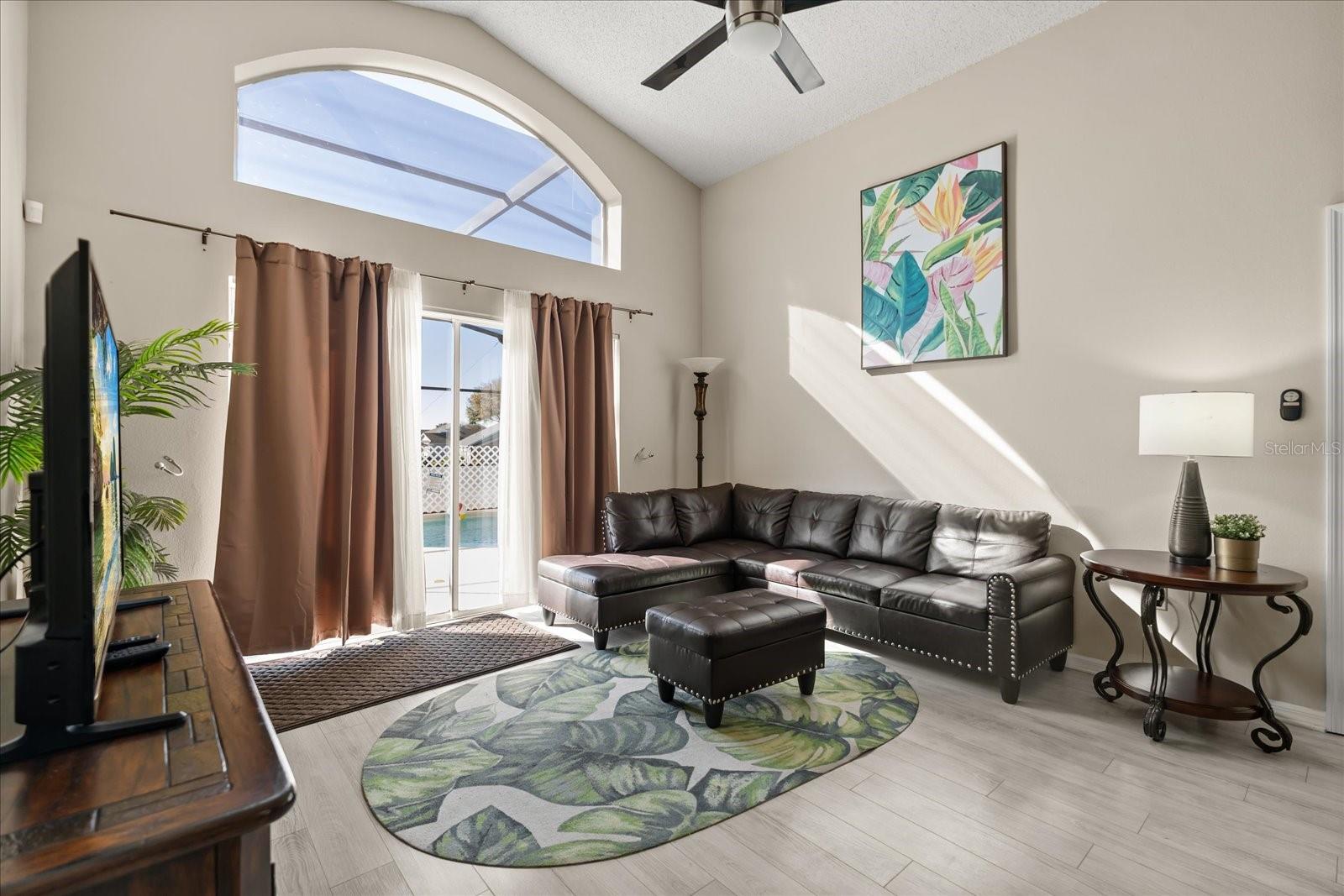 Image 5 of 38 For 1113 Casterton Circle