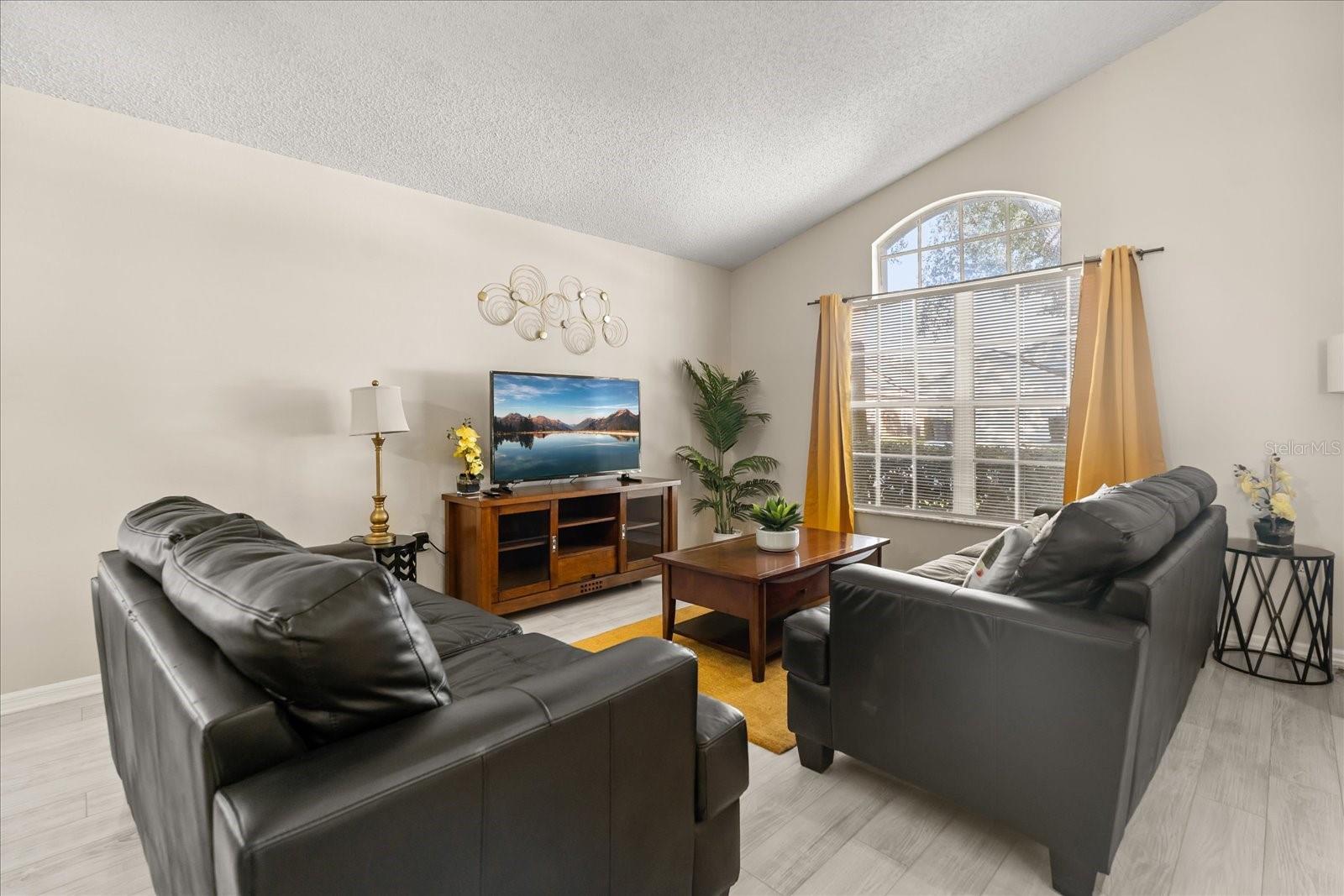 Image 7 of 38 For 1113 Casterton Circle