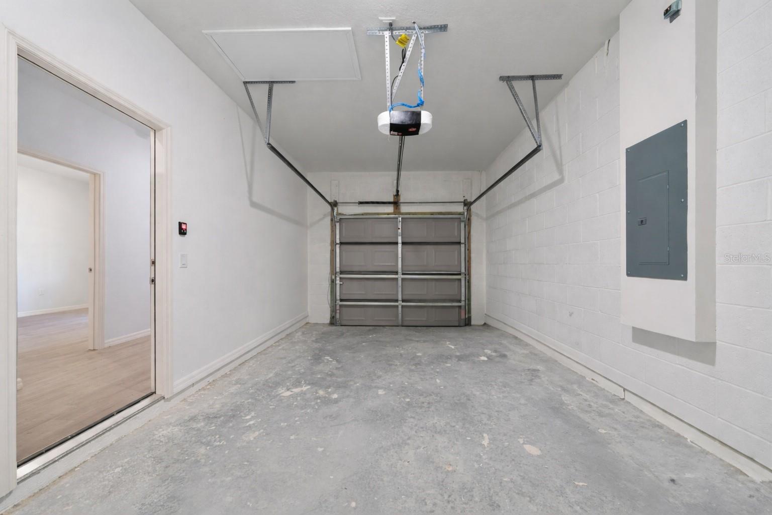 Image 20 of 24 For 610 Reddick Street