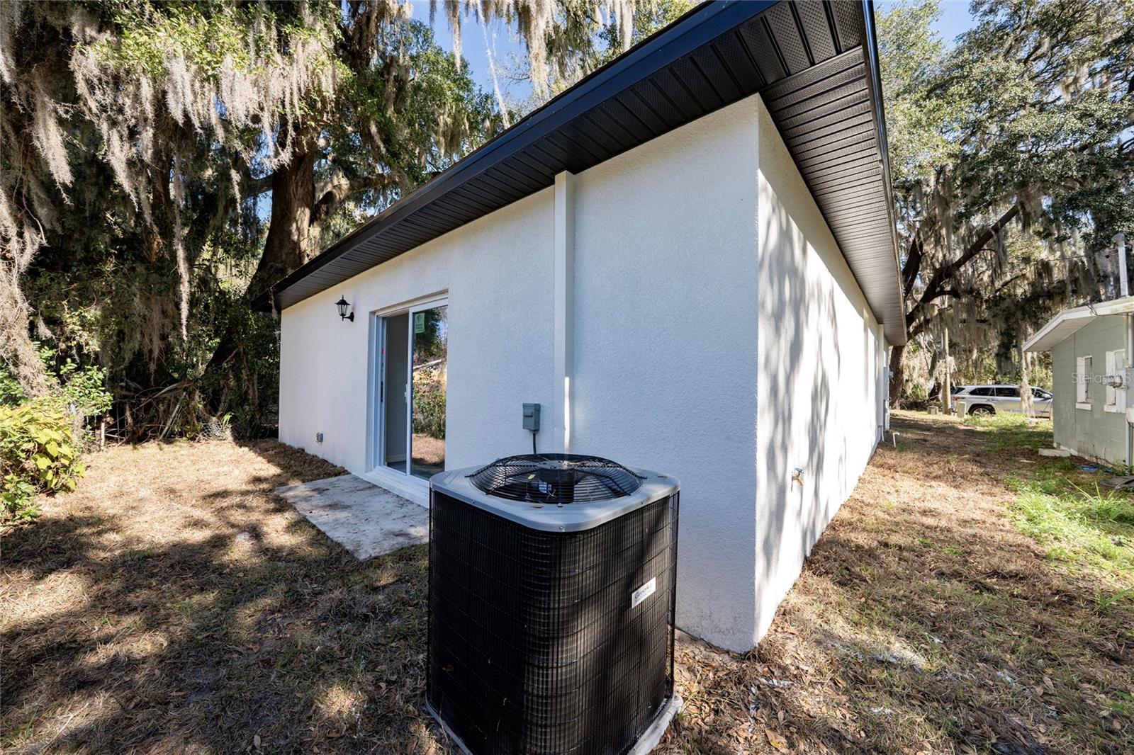 Image 22 of 24 For 610 Reddick Street