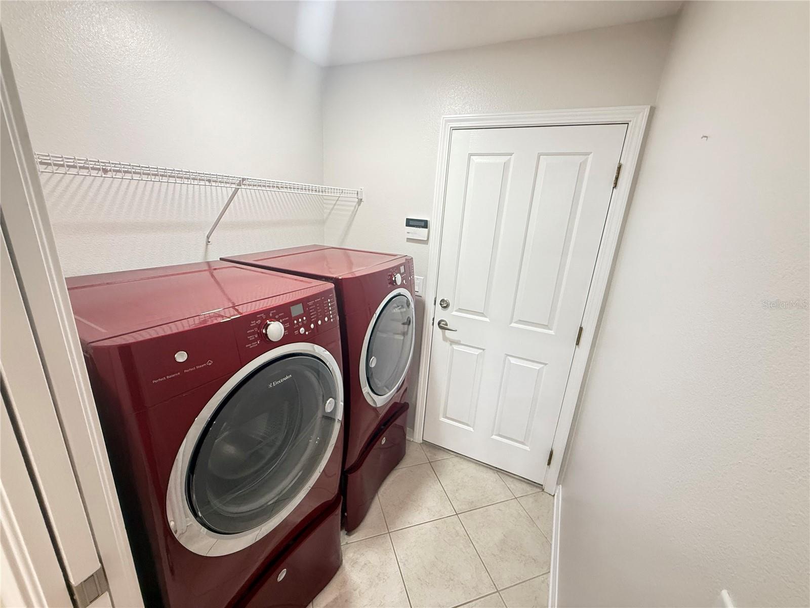 Image 17 of 29 For 6817 Cromwell Garden Drive