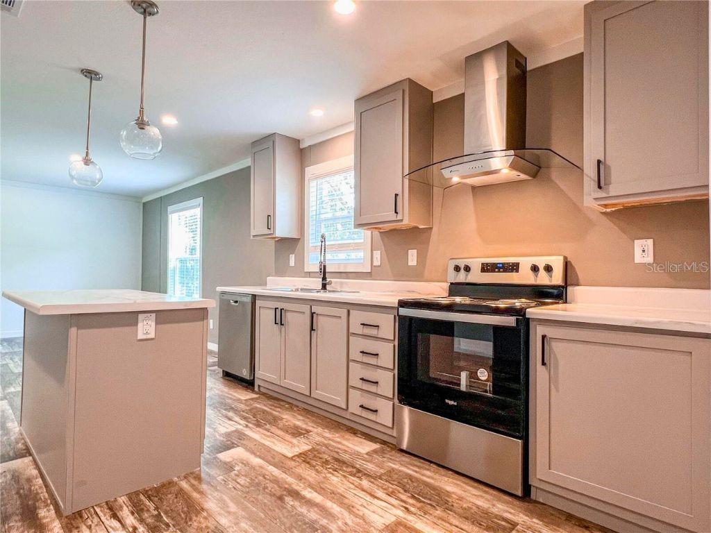 Image 5 of 27 For 15412 Highfield Road