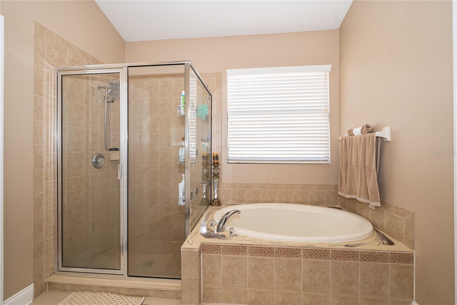 Image 22 of 41 For 4590 111th Place