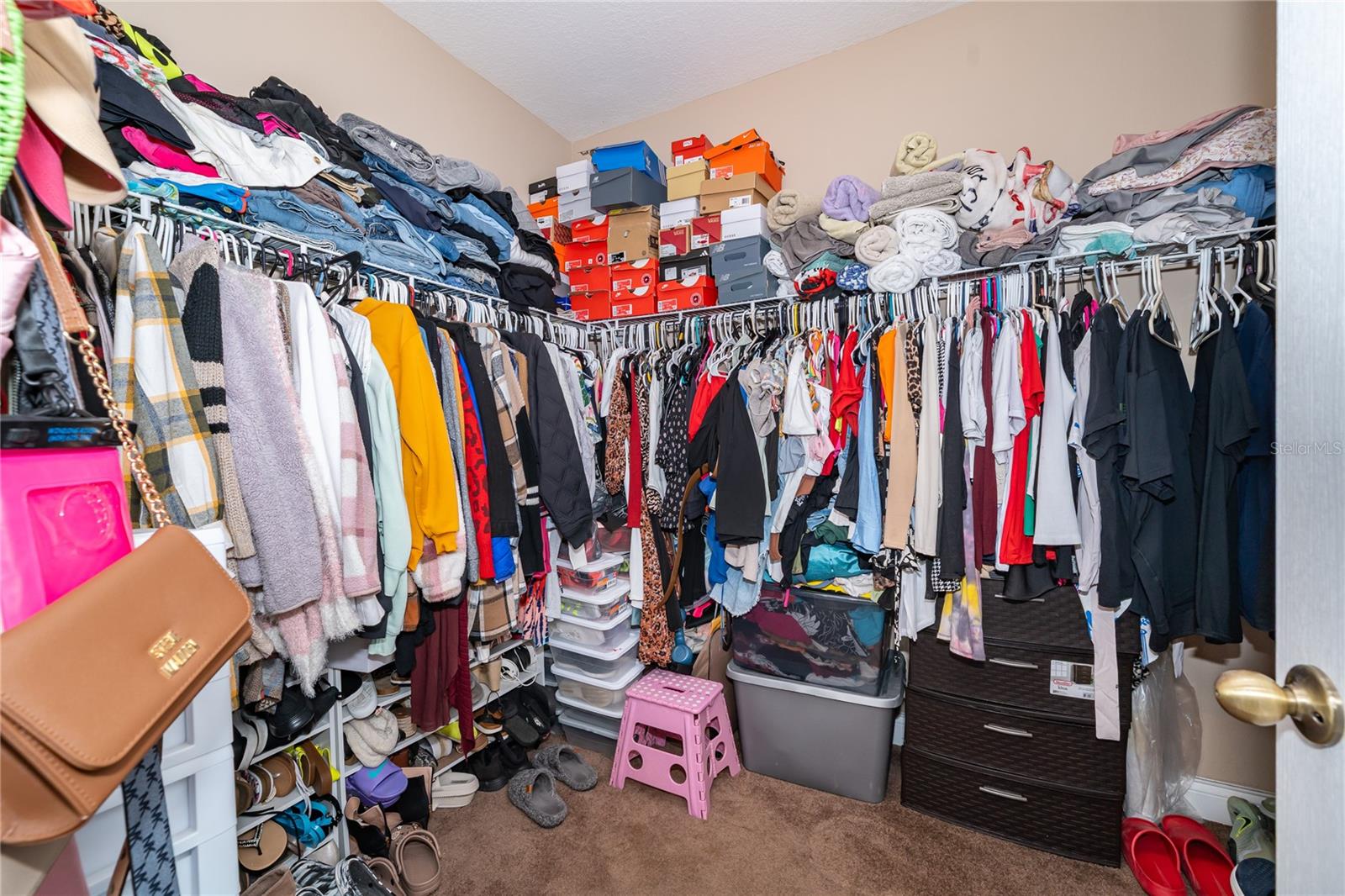 Image 23 of 41 For 4590 111th Place