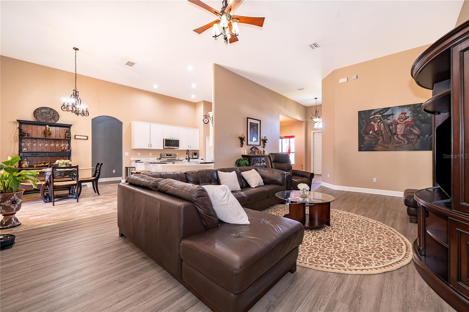 Image 4 of 41 For 4590 111th Place