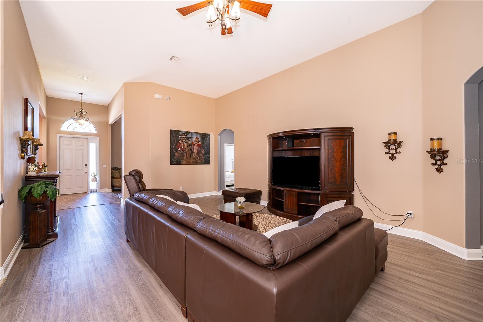 Image 5 of 41 For 4590 111th Place