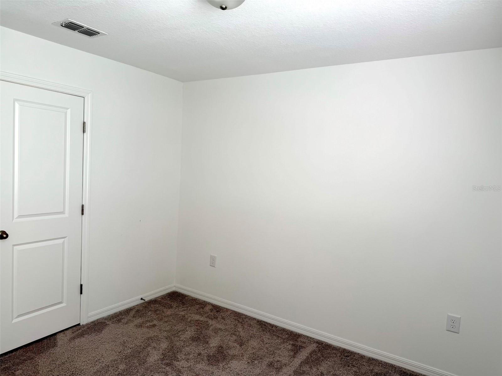 Image 15 of 18 For 253 Mandovi Street